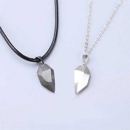 2 Pcs Black and Silver Matching Magnetic Heart Couples Pendant Necklace for Men and Women